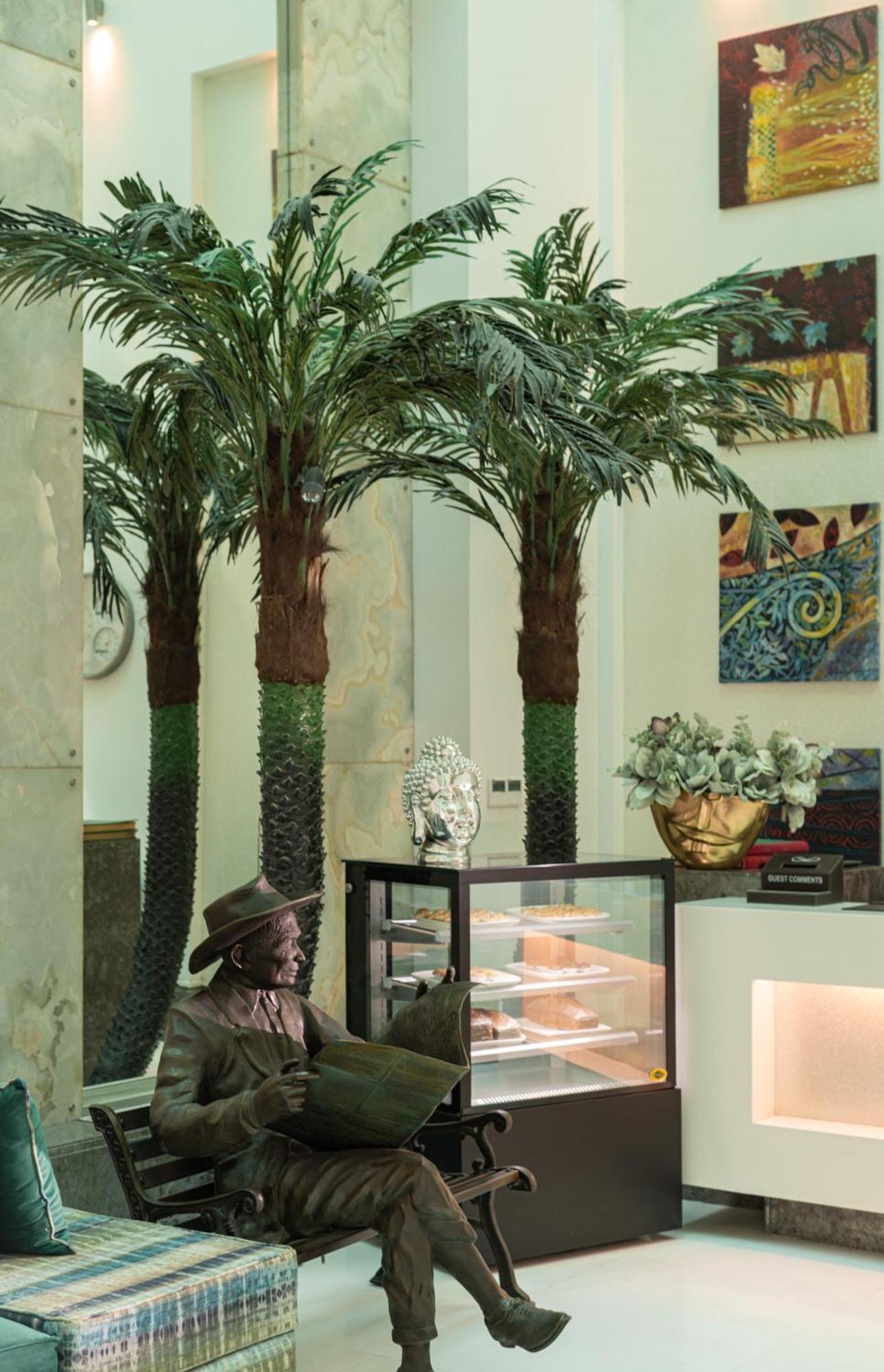 The Ashtan Sarovar Portico Nueva Delhi Exterior foto