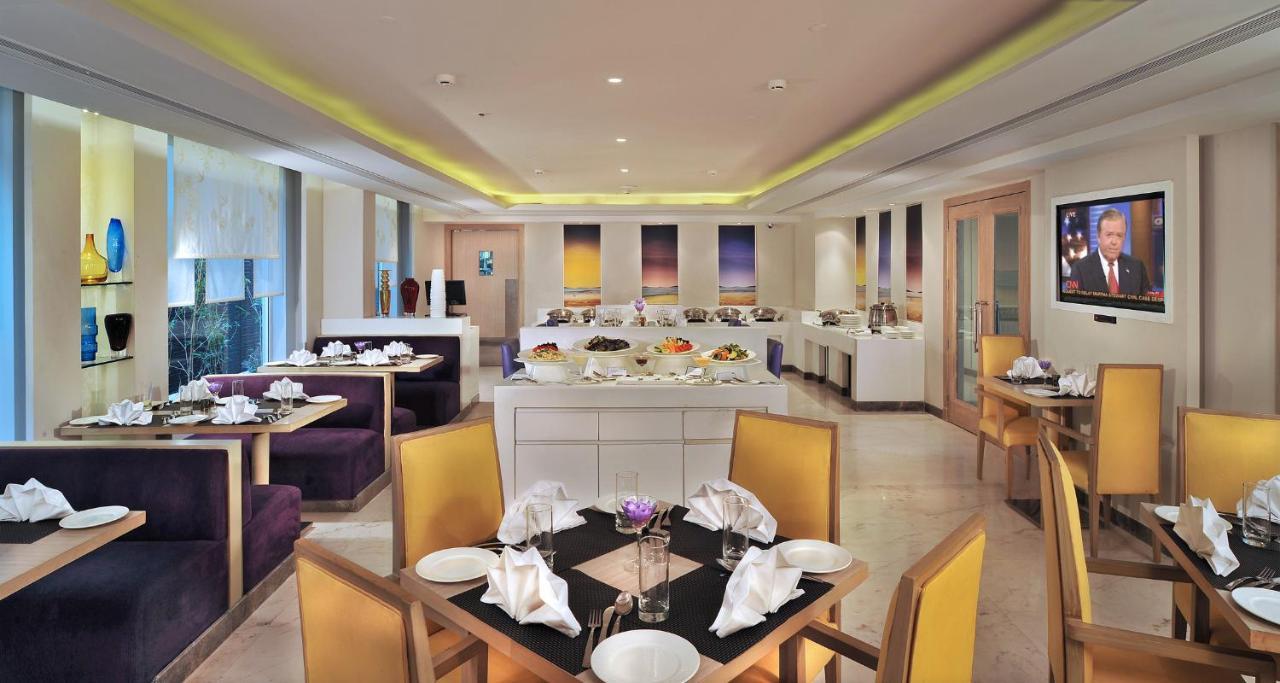 The Ashtan Sarovar Portico Nueva Delhi Exterior foto